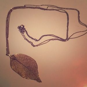 Gold leaf pendant necklace
